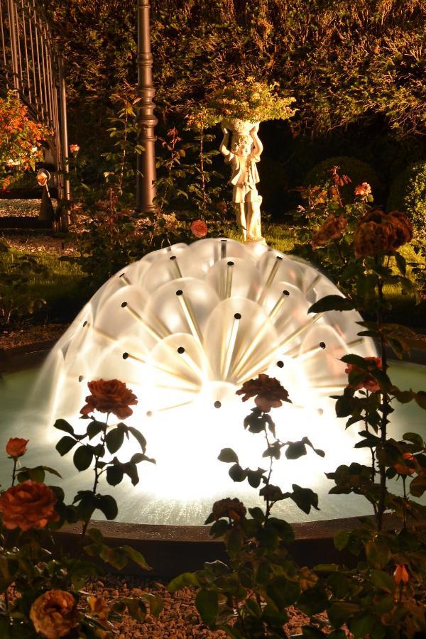 Hotel Villa Am Kurpark Bad Homburg vor der Hohe Bagian luar foto
